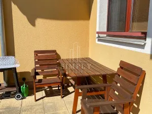 Pronájem bytu 2+kk, Jesenice, K Šátalce, 54 m2