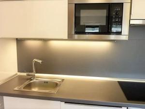 Pronájem bytu 2+kk, Praha - Modřany, Fikerova, 67 m2
