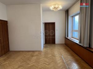Pronájem kanceláře, Chomutov, Školní, 131 m2