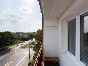 Pronájem bytu 3+1, Praha - Strašnice, Černokostelecká, 75 m2