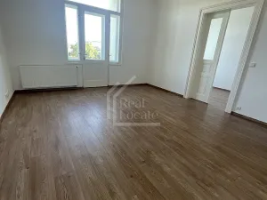 Pronájem bytu 2+1, Praha - Holešovice, Bubenské nábřeží, 73 m2