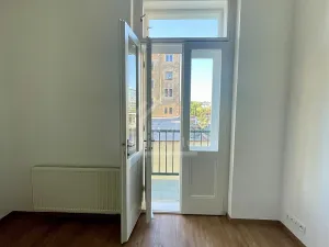 Pronájem bytu 2+1, Praha - Holešovice, Bubenské nábřeží, 73 m2