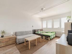 Pronájem bytu 1+1, Ostrava, Bulharská, 34 m2