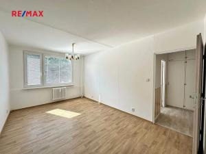 Pronájem bytu 2+kk, Kladno, Vodárenská, 40 m2