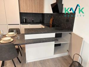 Pronájem bytu 1+kk, Ostrov, Myslbekova, 33 m2
