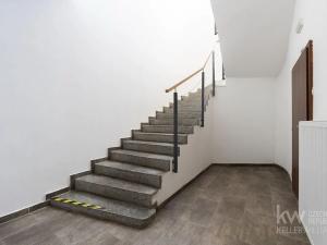 Pronájem kanceláře, Louny, Husova, 175 m2