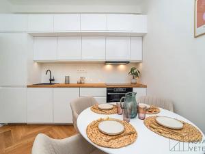 Pronájem bytu 2+kk, Praha - Žižkov, Hartigova, 44 m2