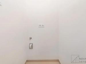 Pronájem bytu 2+kk, Praha - Žižkov, Hartigova, 44 m2