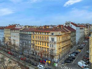 Pronájem obchodního prostoru, Praha - Vinohrady, Slovenská, 180 m2