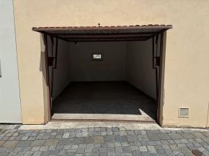 Pronájem garáže, Kroměříž, Tylova, 19 m2