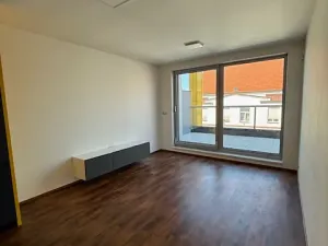 Pronájem bytu 2+kk, Praha - Libeň, Kurta Konráda, 72 m2