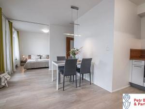 Pronájem bytu 2+kk, Praha - Stodůlky, náměstí Junkových, 49 m2