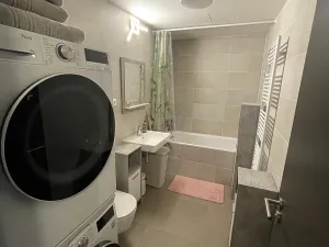 Pronájem bytu 2+kk, Praha - Vysočany, Pechmanových, 55 m2