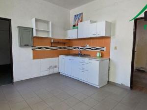 Pronájem výrobních prostor, Planá, 249 m2
