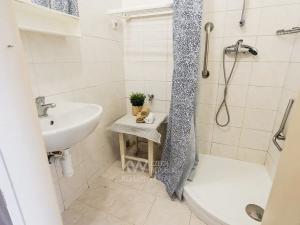 Pronájem bytu 2+1, Praha - Střešovice, Západní, 42 m2