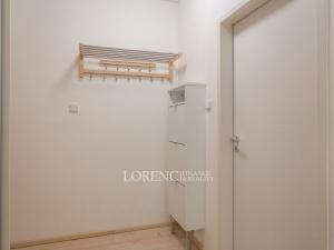 Pronájem bytu 2+kk, Praha - Kbely, Herlíkovická, 53 m2