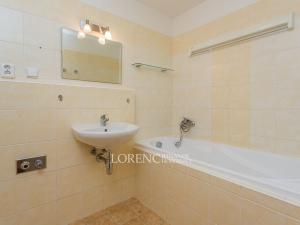 Pronájem bytu 2+kk, Praha - Kbely, Herlíkovická, 53 m2