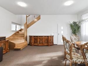 Prodej vícegeneračního domu, Říčany, Hálkova, 200 m2