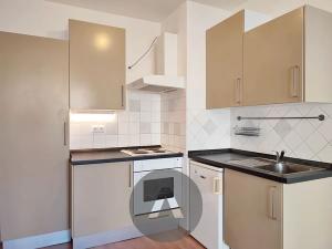 Pronájem bytu 1+kk, Brno, Zderadova, 28 m2