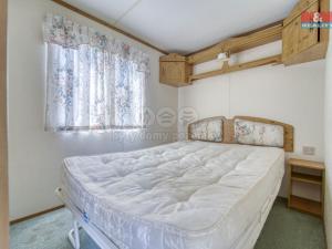 Prodej pozemku pro bydlení, Vroutek - Skytaly, 1917 m2