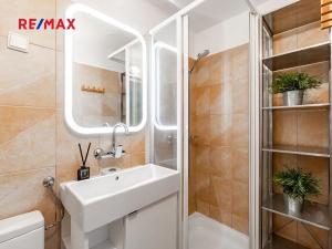 Prodej rodinného domu, Praha - Karlín, Pernerova, 60 m2