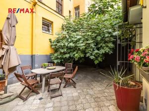 Prodej rodinného domu, Praha - Karlín, Pernerova, 60 m2