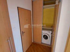 Pronájem bytu 1+kk, Praha - Střížkov, Varnsdorfská, 36 m2