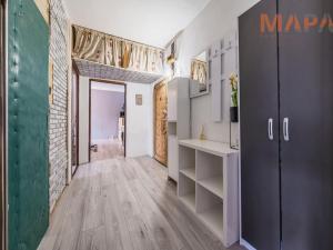 Prodej bytu 2+1, Chomutov, Dřínovská, 61 m2