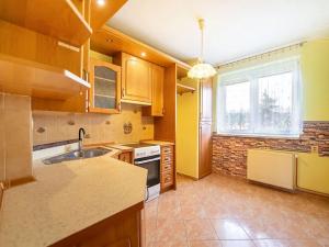 Prodej bytu 3+1, Šťáhlavy, Komenského, 63 m2