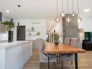 Prodej rodinného domu, Dolany, 160 m2