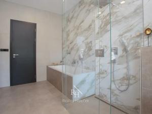 Prodej rodinného domu, Dolany, 160 m2