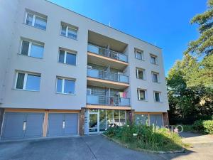Pronájem bytu 3+1, Praha - Záběhlice, Slunečnicová, 60 m2