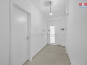 Pronájem bytu 2+kk, Praha - Hostavice, Českobrodská, 54 m2
