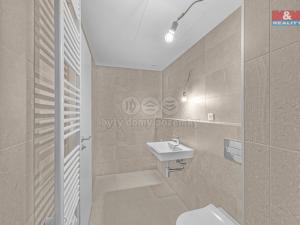 Pronájem bytu 2+kk, Praha - Hostavice, Českobrodská, 54 m2