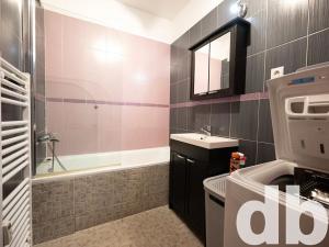 Pronájem bytu 3+kk, Karlovy Vary, Nejdlova, 80 m2