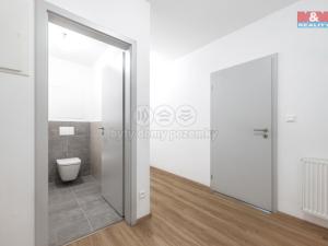 Prodej bytu 2+kk, Uherské Hradiště - Vésky, Na Dědině, 74 m2
