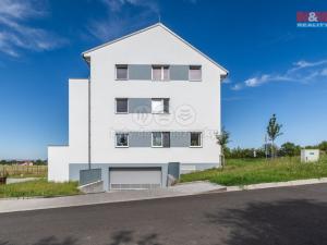 Prodej bytu 2+kk, Uherské Hradiště - Vésky, Na Dědině, 74 m2