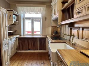 Pronájem bytu 3+1, Holice, Hradecká, 62 m2