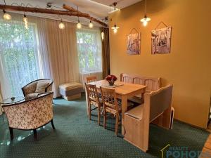 Pronájem bytu 3+1, Holice, Hradecká, 62 m2