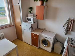 Pronájem bytu 2+1, Kopřivnice, 17. listopadu, 44 m2