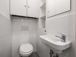 Pronájem kanceláře, Praha - Vinohrady, Na Švihance, 70 m2