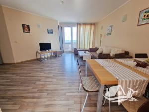 Prodej bytu 4+kk, Obzor, Bulharsko, 107 m2