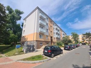 Pronájem bytu 2+1, Praha - Hloubětín, Zelenečská, 52 m2