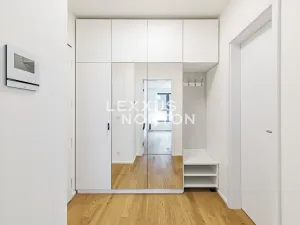 Pronájem bytu 1+kk, Praha - Holešovice, U průhonu, 32 m2