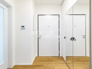 Pronájem bytu 1+kk, Praha - Holešovice, U průhonu, 32 m2