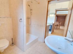 Pronájem bytu 1+kk, Praha - Řepy, Žalanského, 40 m2