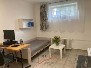 Pronájem bytu 1+kk, Lovosice, Krátká, 20 m2