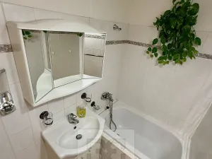 Pronájem bytu 2+1, Praha - Černý Most, Bratří Venclíků, 43 m2