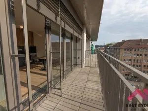 Pronájem bytu 1+kk, Praha - Holešovice, V háji, 40 m2