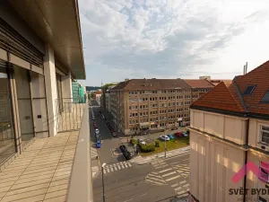 Pronájem bytu 1+kk, Praha - Holešovice, V háji, 40 m2